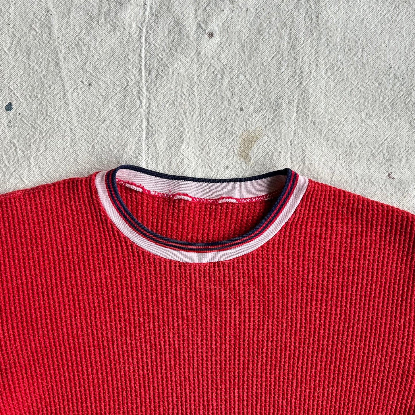 70's Red Thermal