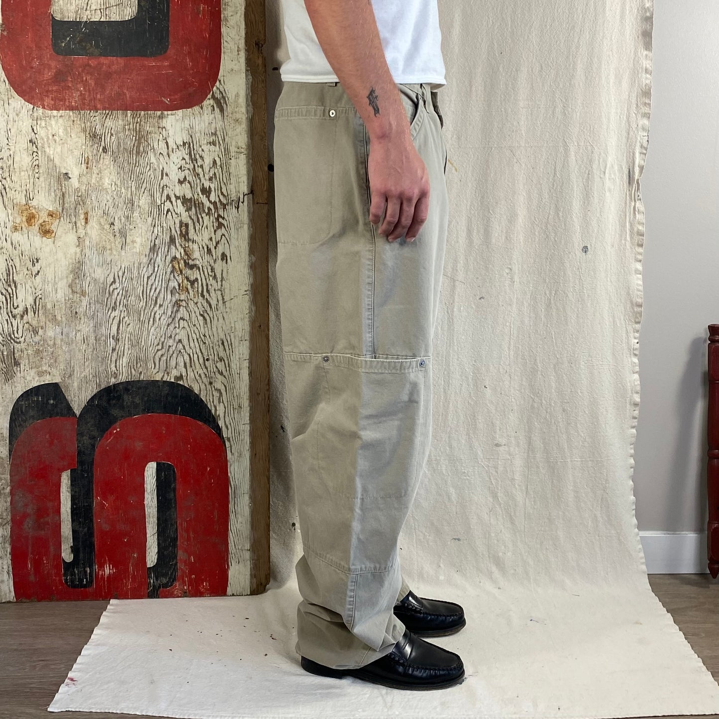 90's Red Tab Tan Levi's